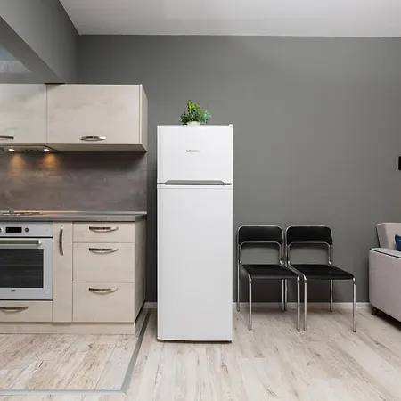 Modernly-designed 1bd With A Terrace Plovdiv